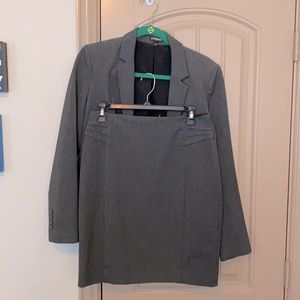 Express Women’s Dark Gray Pencil Skirt suit size 8